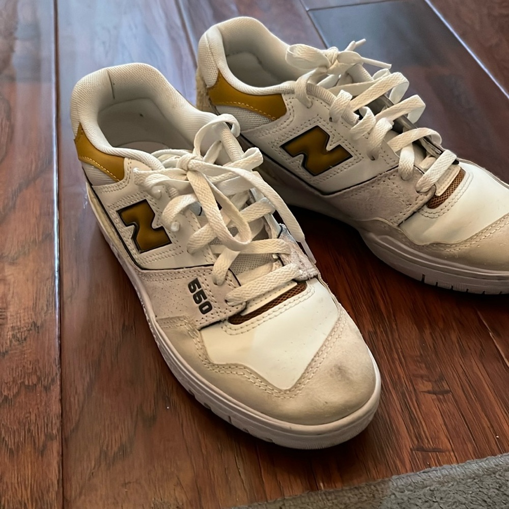 New Balance 550